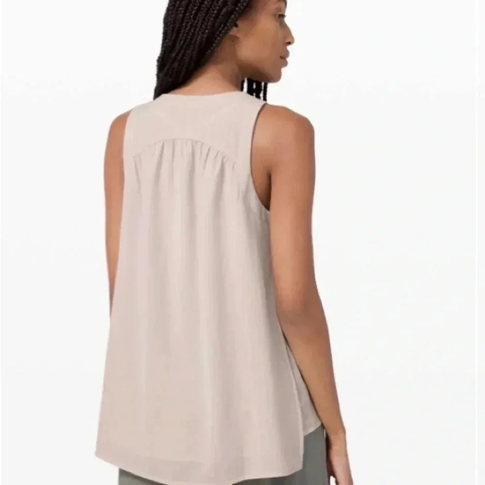 Lululemon  | Dynamic Days Tank - Picture 2 of 9